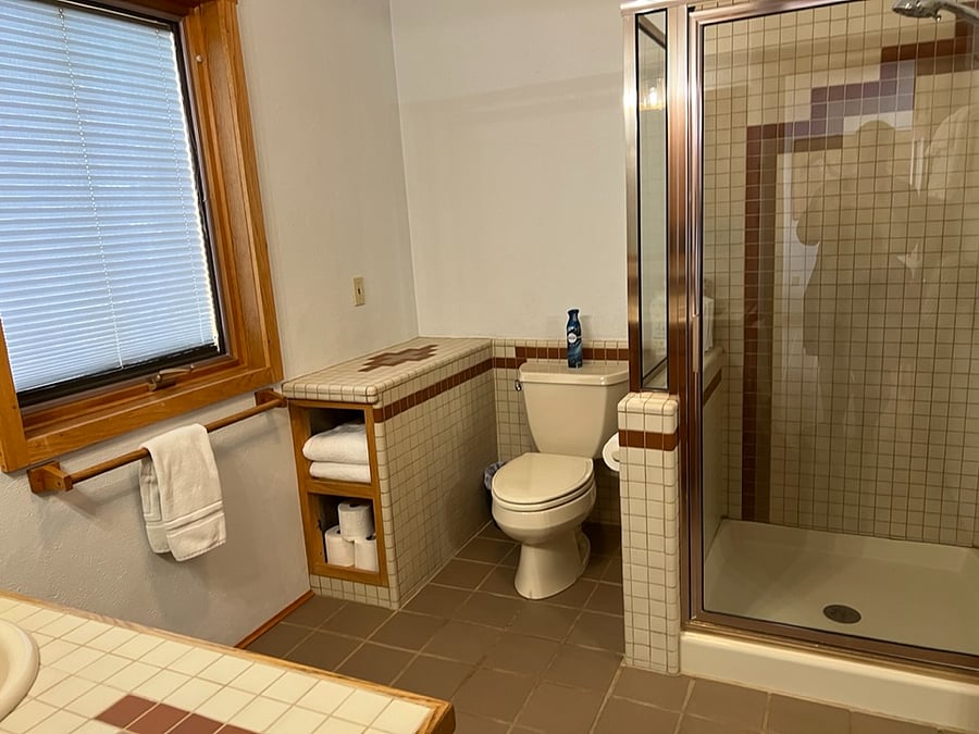 Primary bath