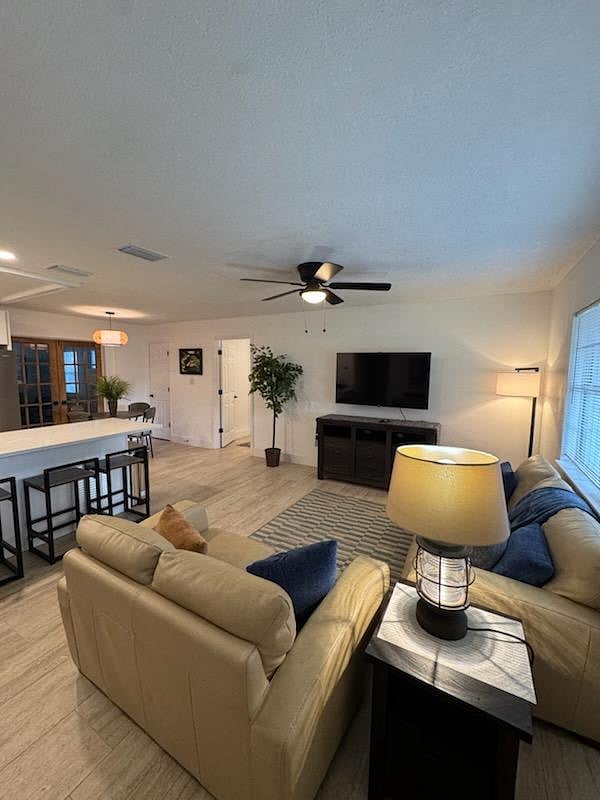 Furnished Finder property 1042407_1 photo 3