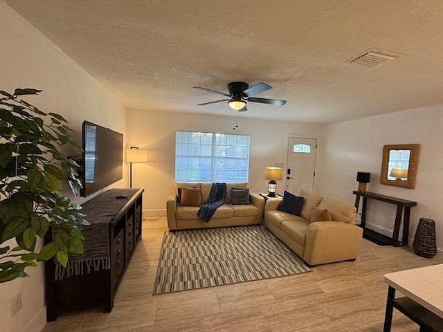 Furnished Finder property 1042407_1 photo 5