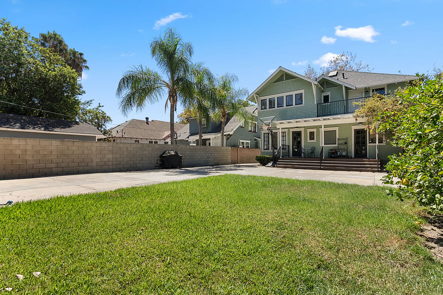 Furnished Finder property 1042411_1 photo 40