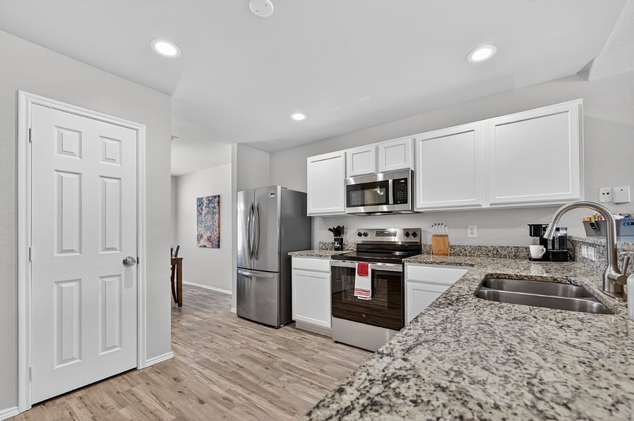 Furnished Finder property 1042421_1 photo 6