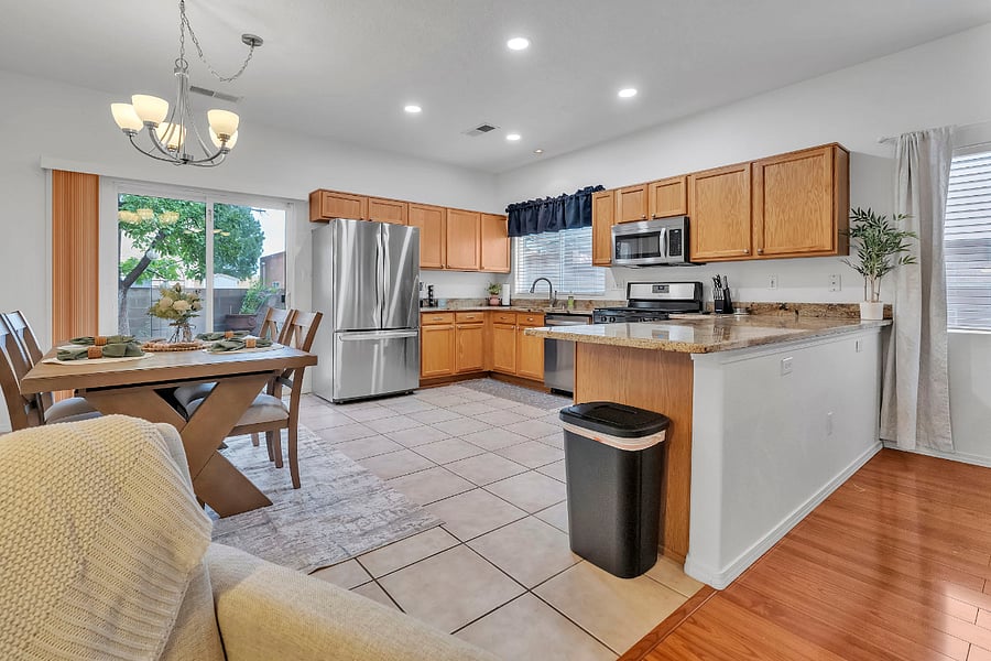 Furnished Finder property 1042435_1 photo 12