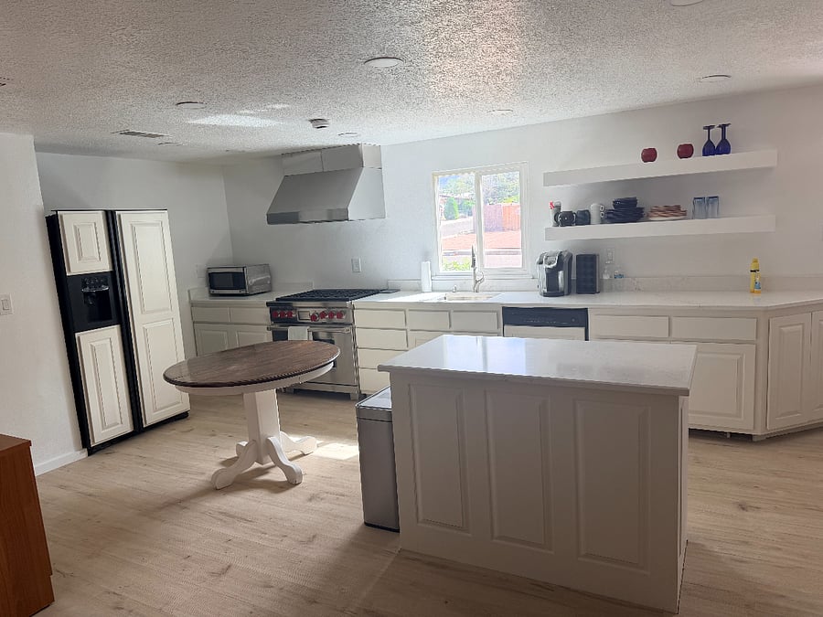 Furnished Finder property 1042442_3 photo 10
