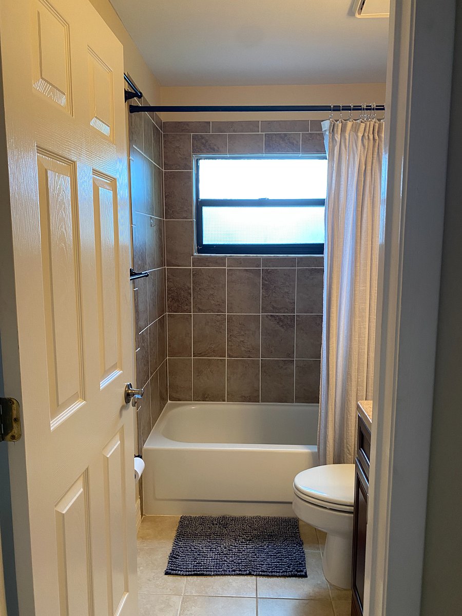 Furnished Finder property 1042448_1 photo 11