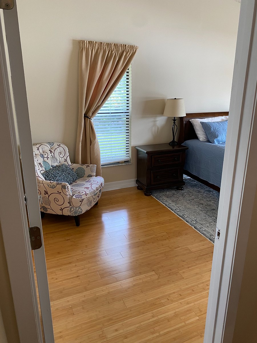 Furnished Finder property 1042448_1 photo 6