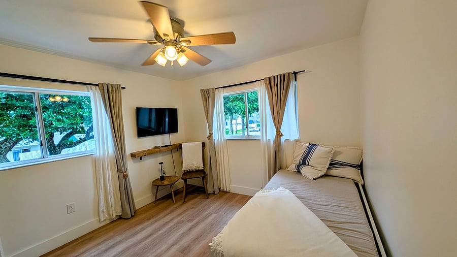 Furnished Finder property 1042457_1 photo 9