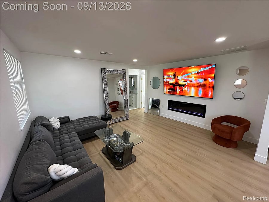 Furnished Finder property 1042461_1 photo 3