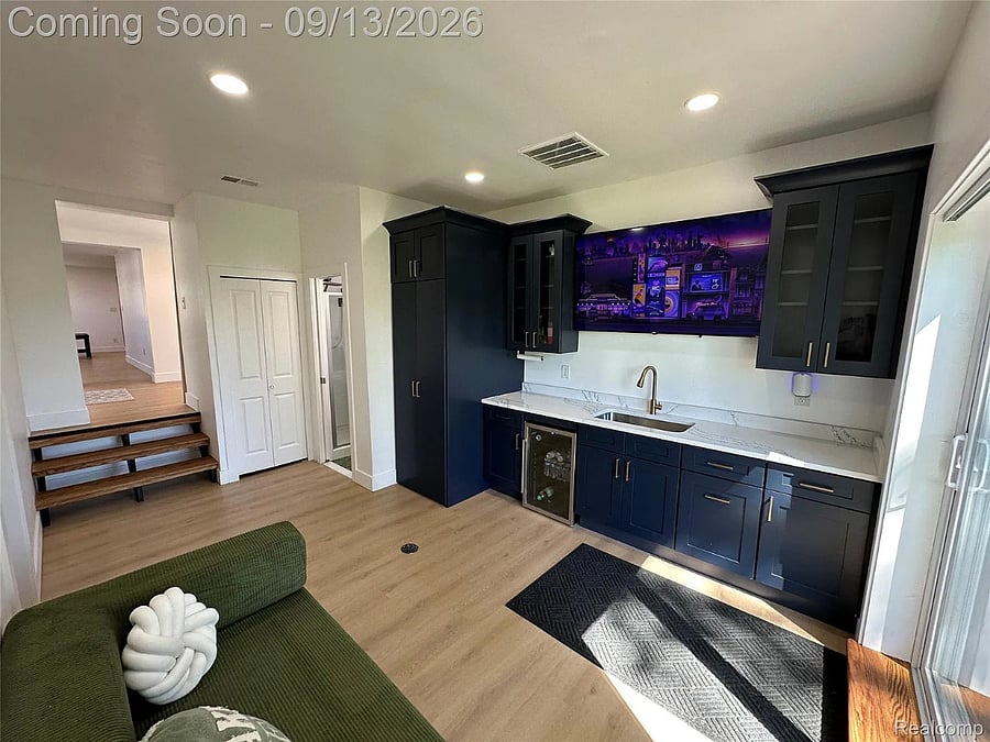 Furnished Finder property 1042461_1 photo 12