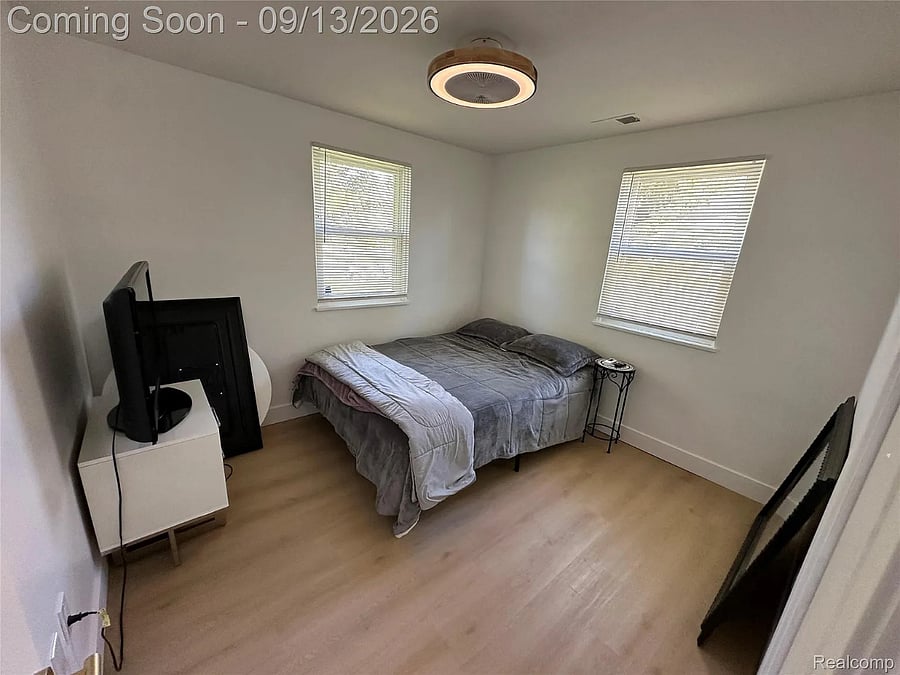 Furnished Finder property 1042461_1 photo 23