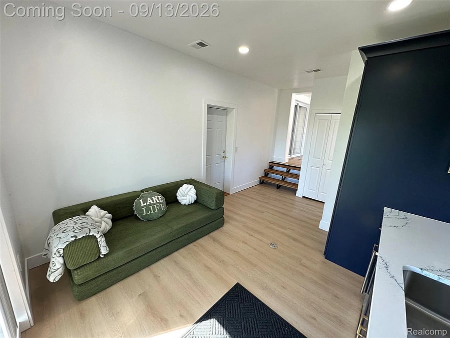 Furnished Finder property 1042461_1 photo 11