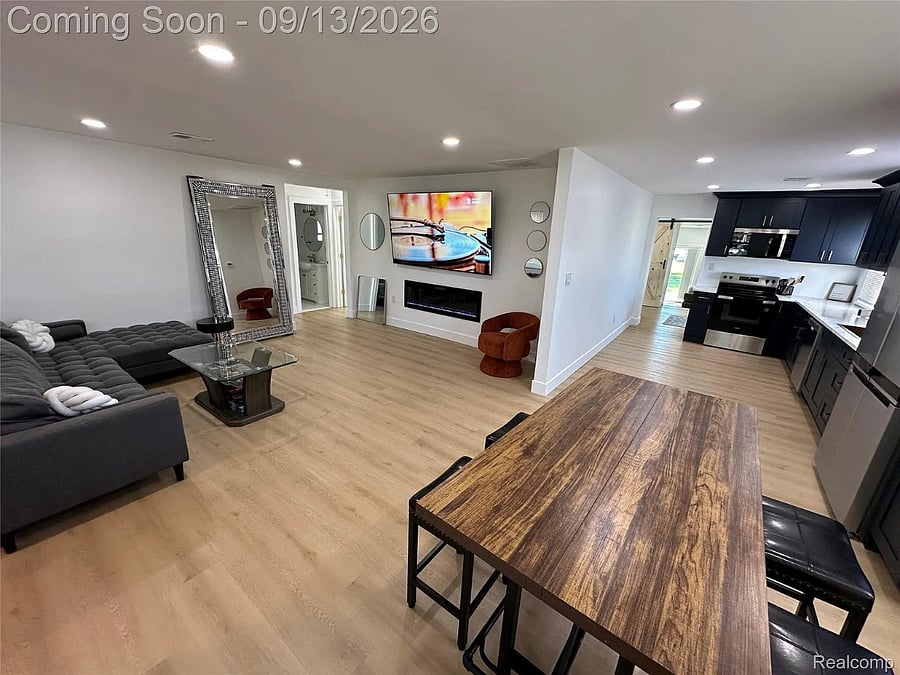 Furnished Finder property 1042461_1 photo 5