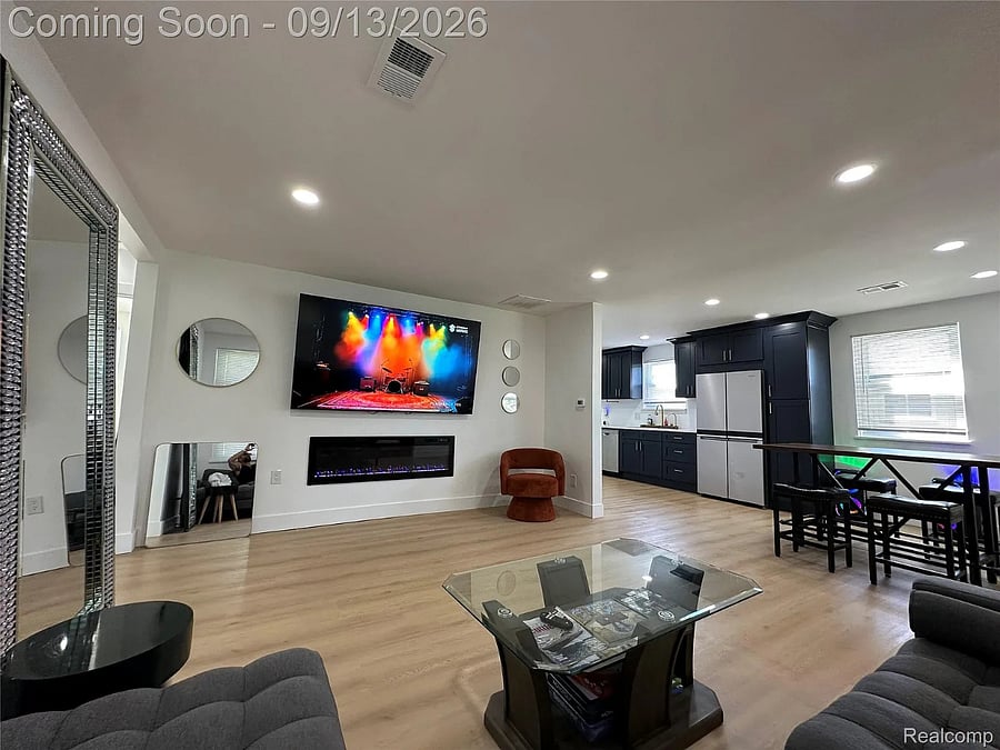 Furnished Finder property 1042461_1 photo 4