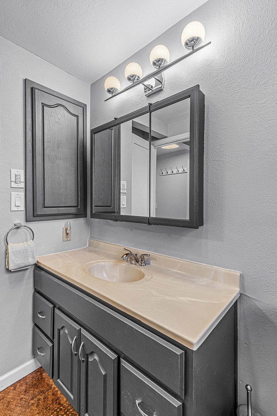Furnished Finder property 1042481_1 photo 11