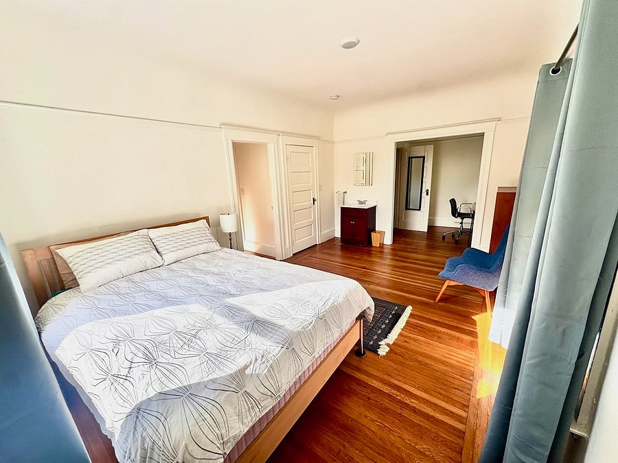 Rental bedroom for $2100 a month