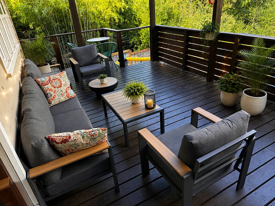 Deck with brand new furniture