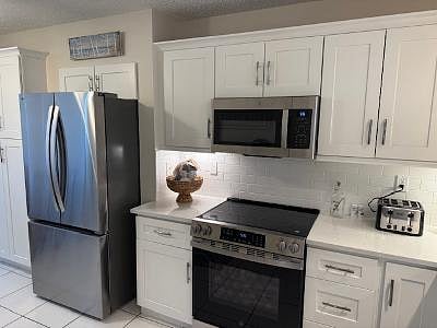 Furnished Finder property 1042558_1 photo 3