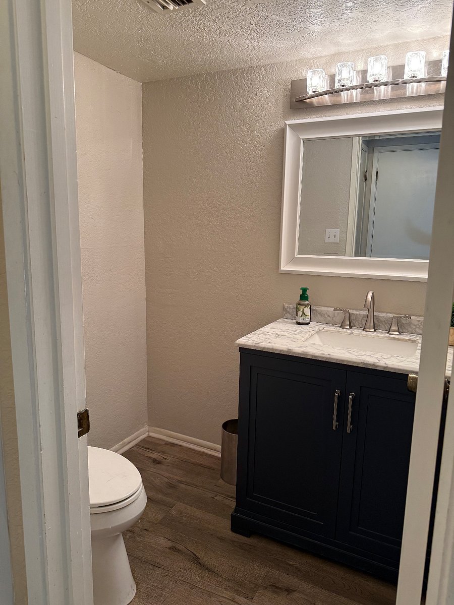 Downstairs half bath