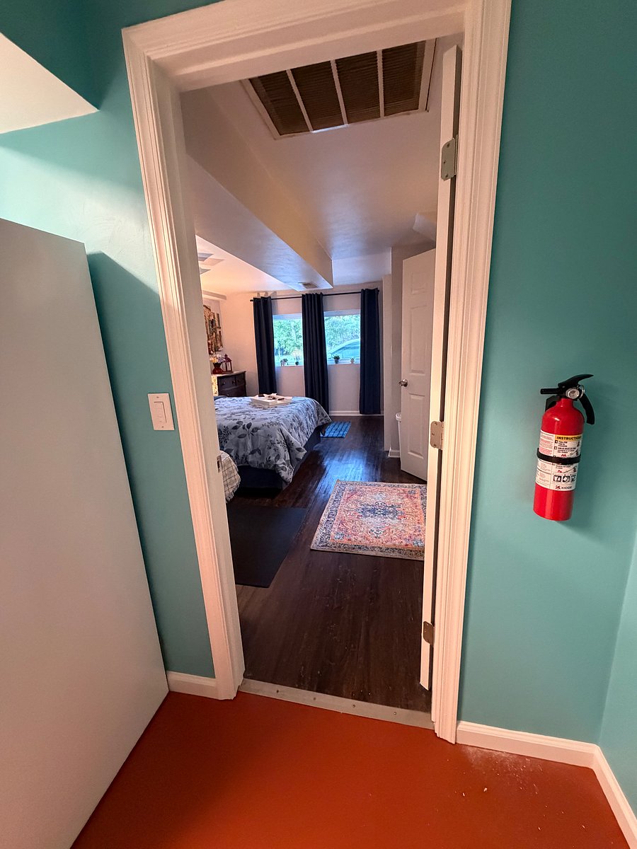 Furnished Finder property 1042605_1 photo 21