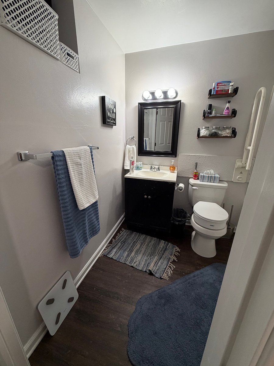 Furnished Finder property 1042605_1 photo 35
