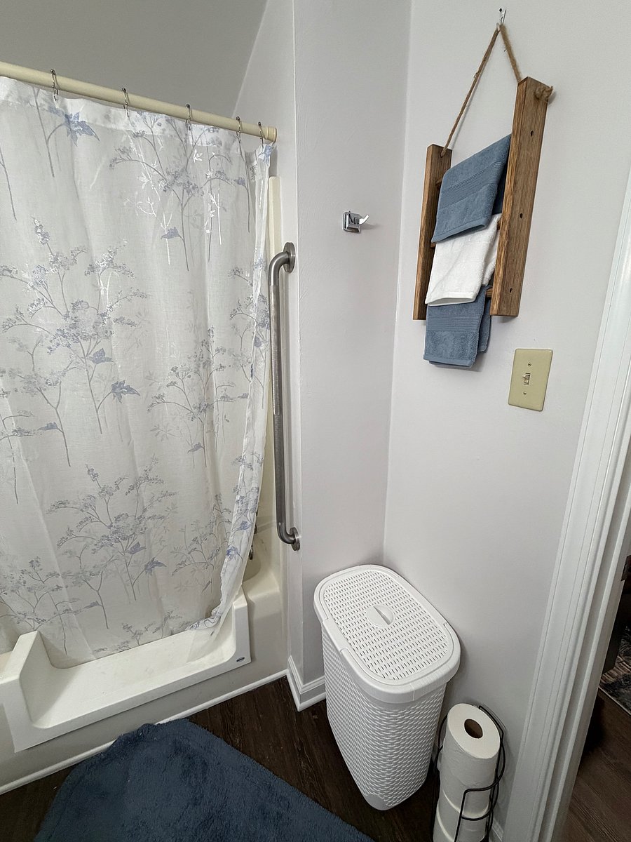 Furnished Finder property 1042605_1 photo 40
