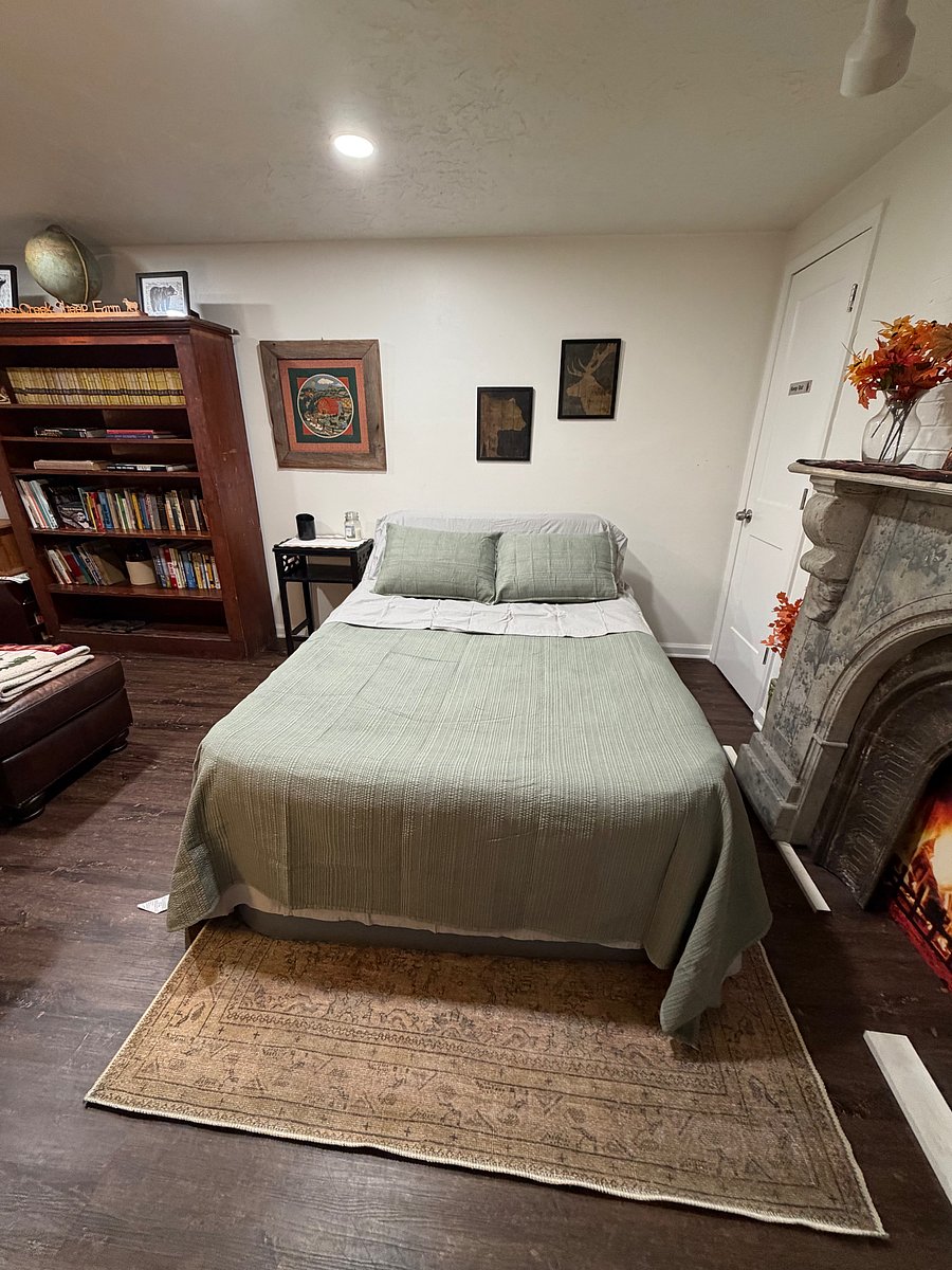 Furnished Finder property 1042605_1 photo 5