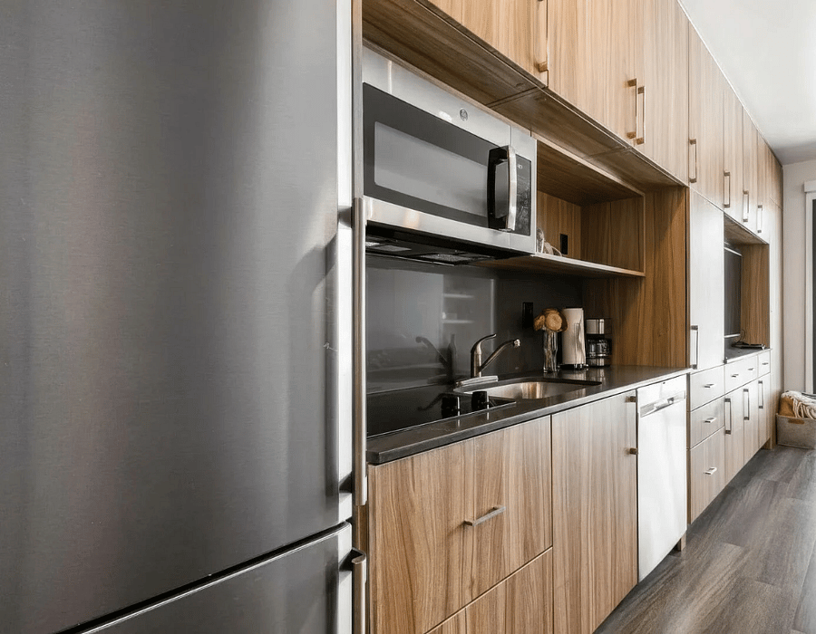 Full galley kitchen!