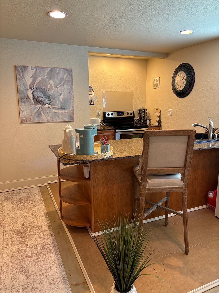Furnished Finder property 1042613_1 photo 9