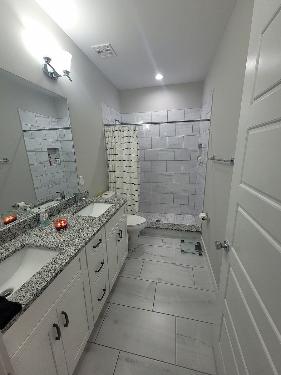 Furnished Finder property 1042650_1 photo 3