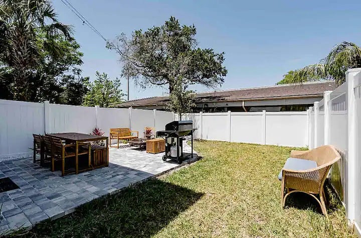 Furnished Finder property 1042650_1 photo 9