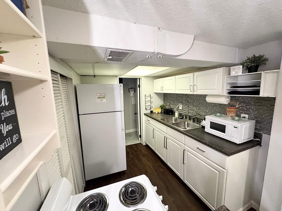 Furnished Finder property 1042680_1 photo 3