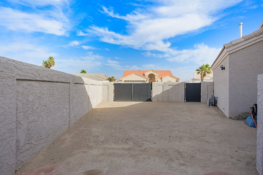 Furnished Finder property 1042685_1 photo 39