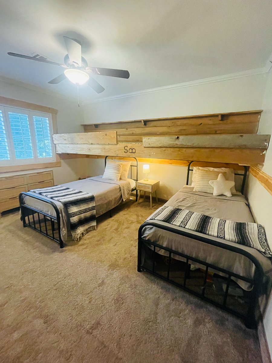 Furnished Finder property 1042690_1 photo 24