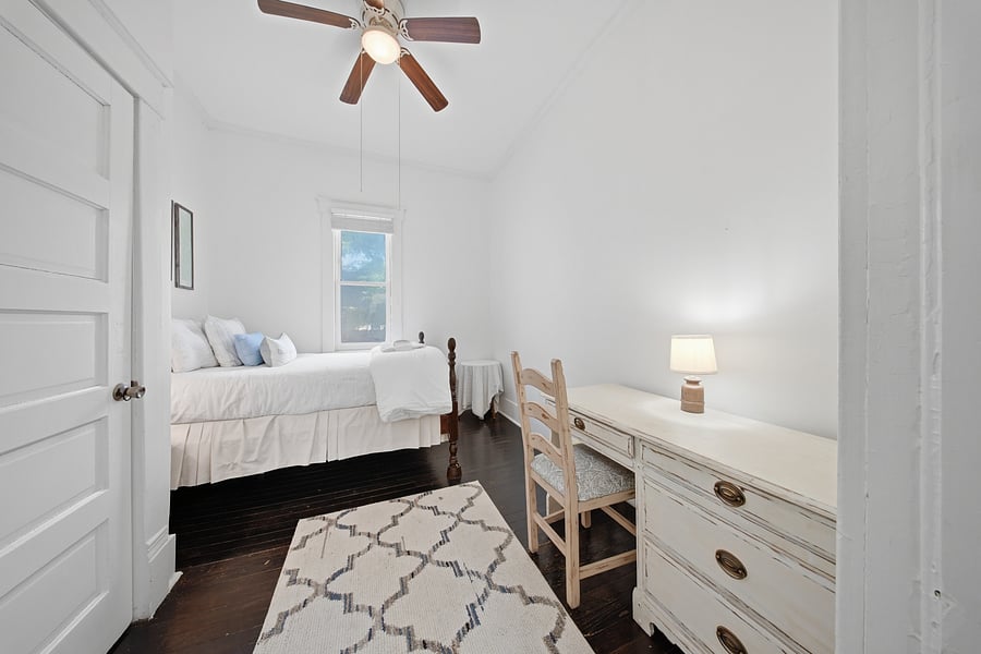 Furnished Finder property 1042697_1 photo 22