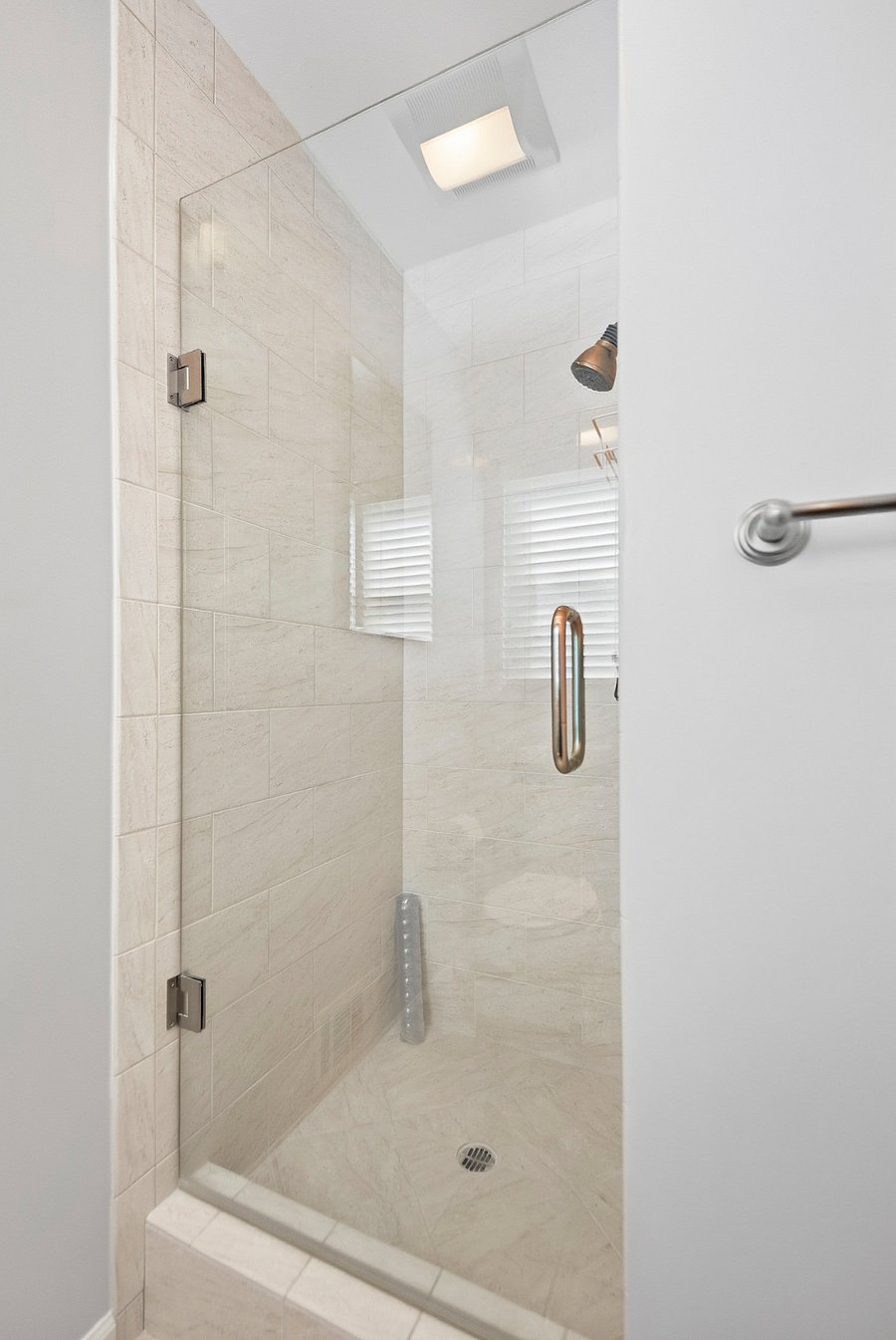 Furnished Finder property 1042709_1 photo 12