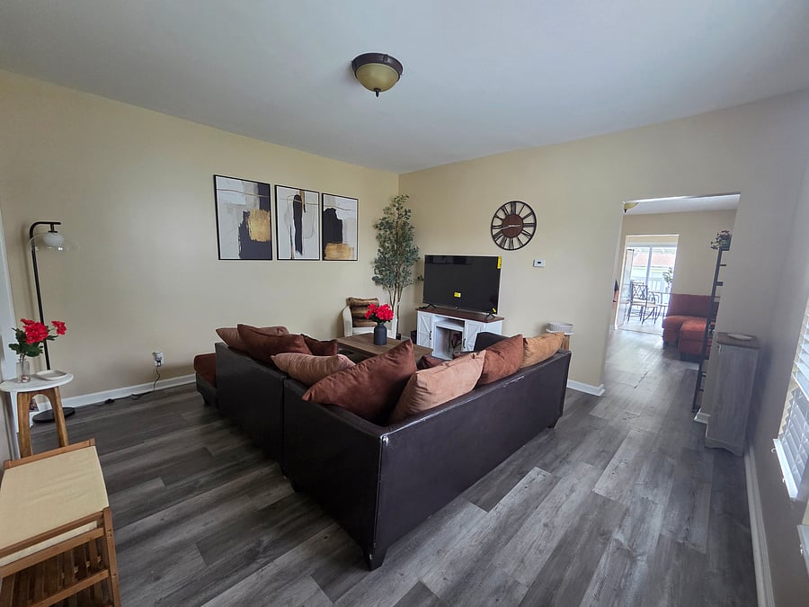 Furnished Finder property 1042712_1 photo 3
