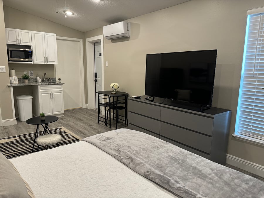 Furnished Finder property 1042728_1 photo 3