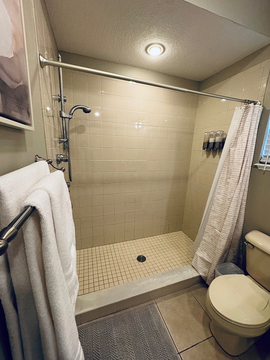 Furnished Finder property 1042728_1 photo 26