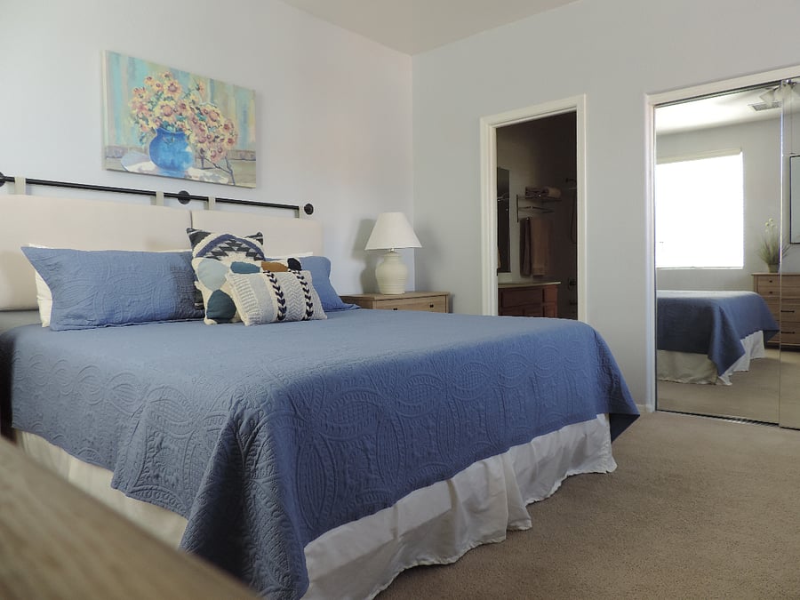 Second main bedroom.