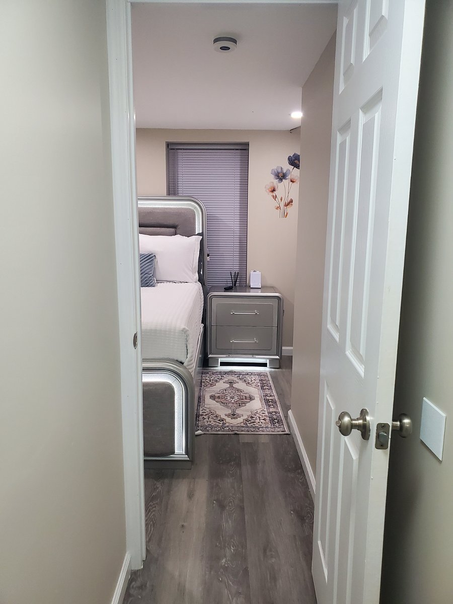Furnished Finder property 1042790_1 photo 3