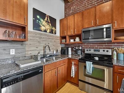 Furnished Finder property 1042797_1 photo 3