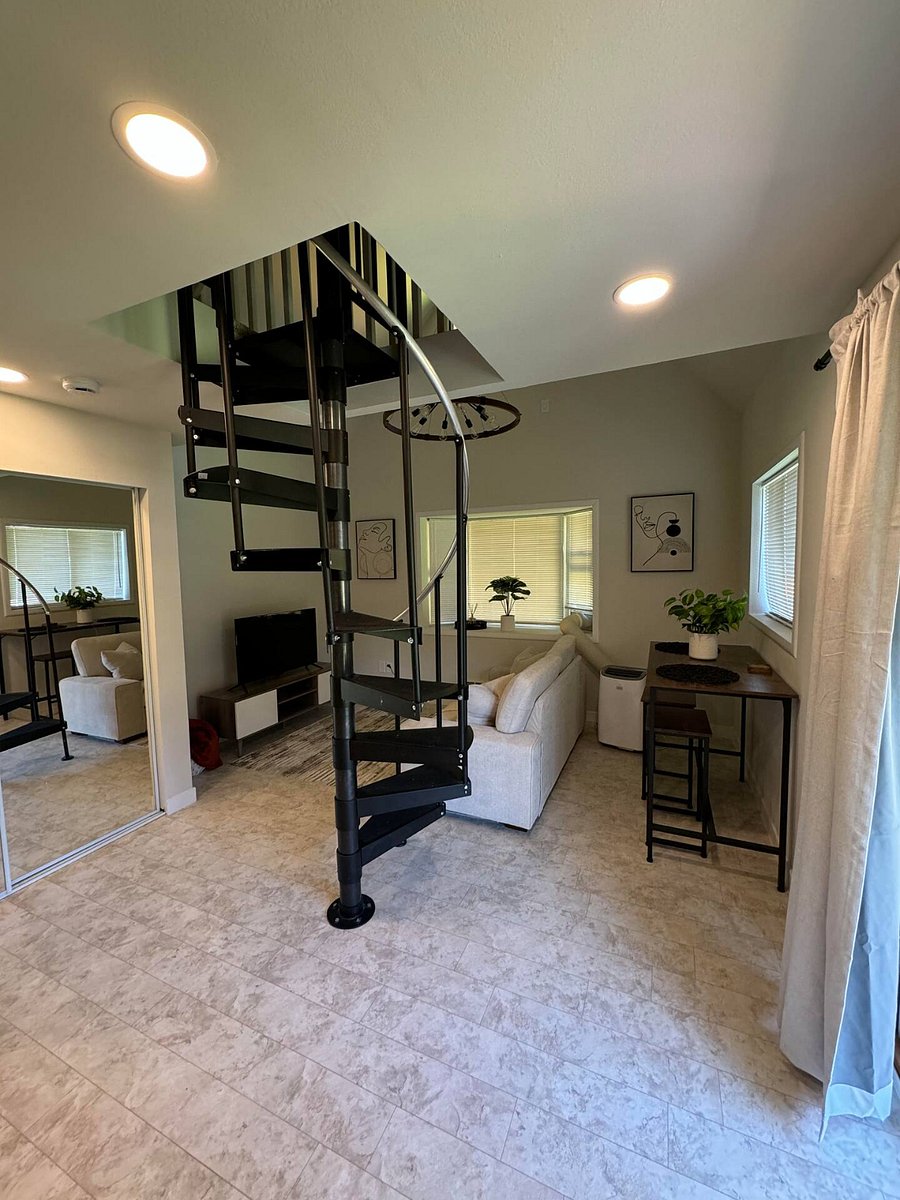 Furnished Finder property 1042803_1 photo 3
