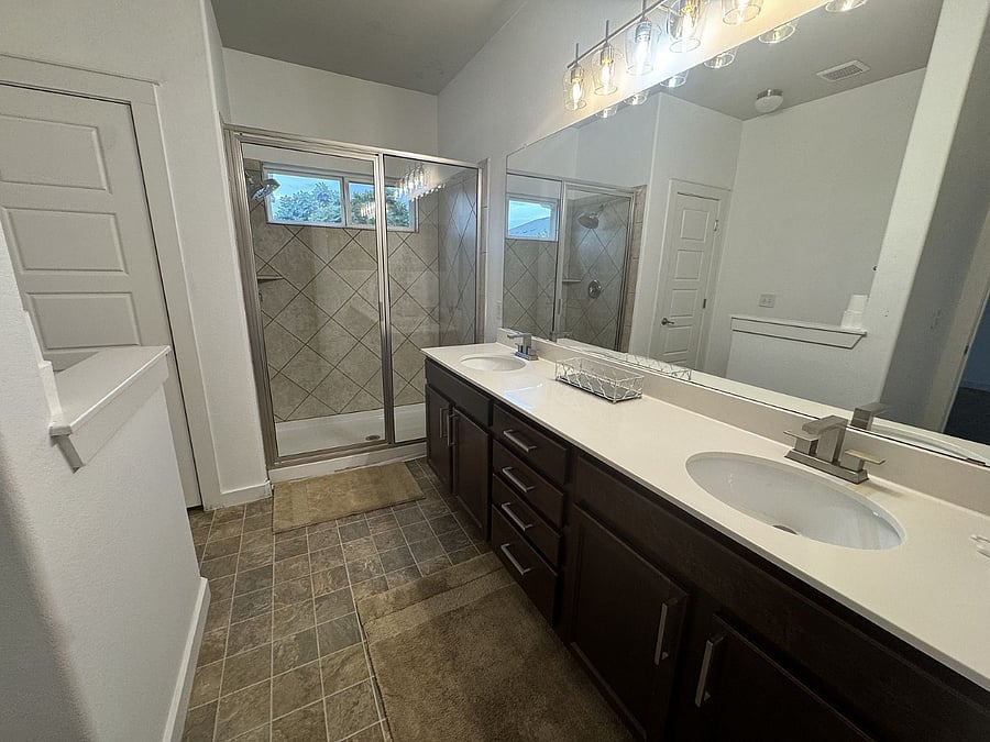 Furnished Finder property 1042840_1 photo 13