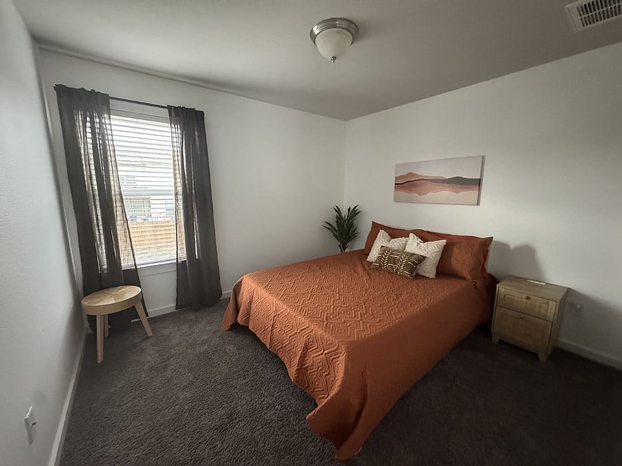 Furnished Finder property 1042840_1 photo 15