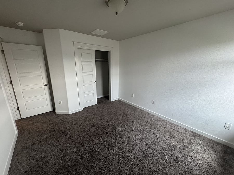 Furnished Finder property 1042840_1 photo 17