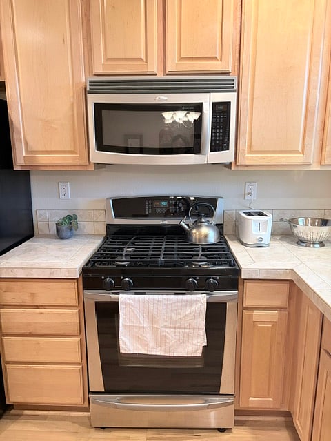 Furnished Finder property 1042900_1 photo 11