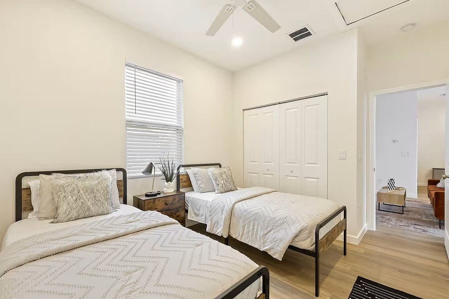Furnished Finder property 1042904_1 photo 18