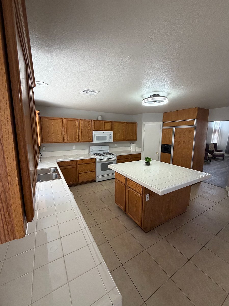 Furnished Finder property 1042905_1 photo 6