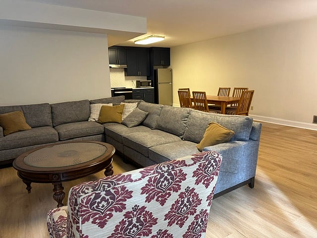 Furnished Finder property 1042925_1 photo 3