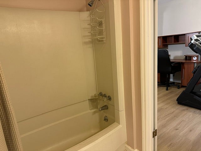 Furnished Finder property 1042925_1 photo 21