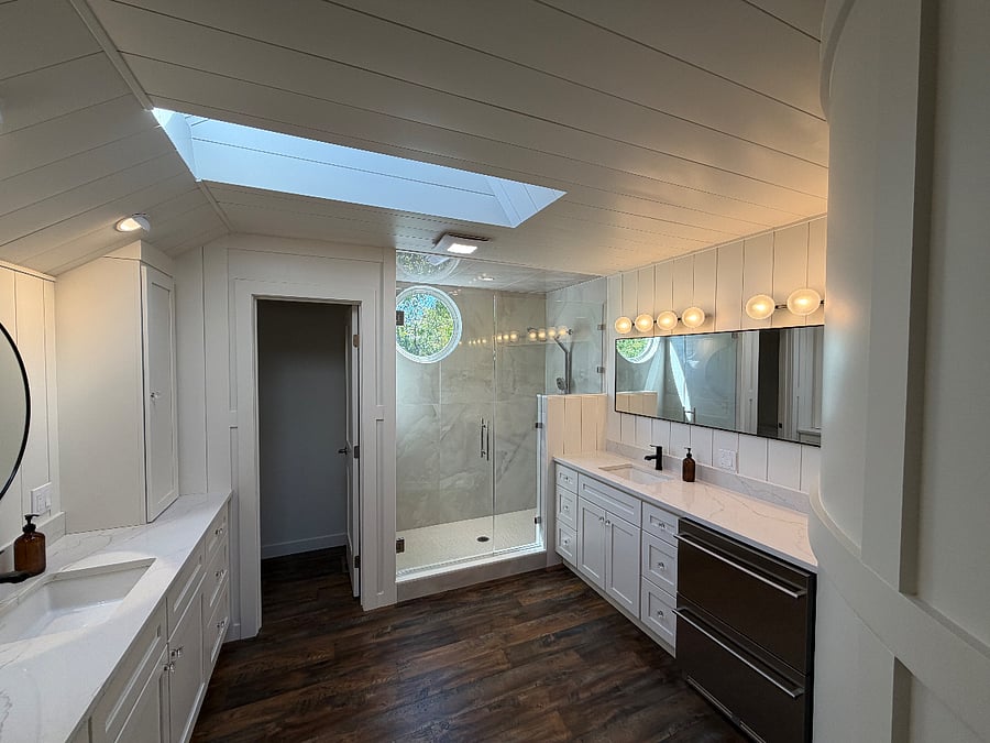 Refrigerator and coffee bar